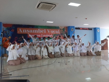 Lestarikan Lagu Daerah, Sekolah di Surabaya Lakukan Ensambel Vocal